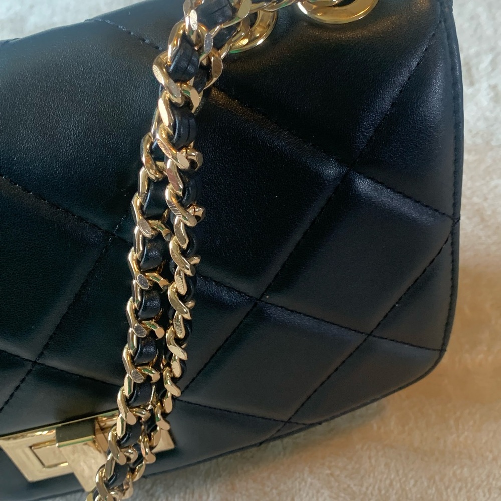 Aldo Black Quilted Crossbody Bag with Gold Chain - Picture 3 of 11